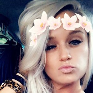 Meet your Posher, Myranda